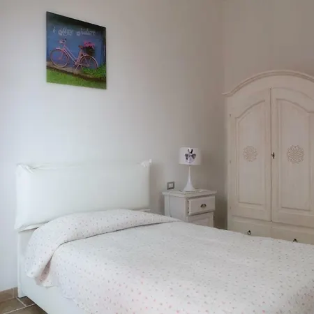 Cozy Chic Apartament Cagliari